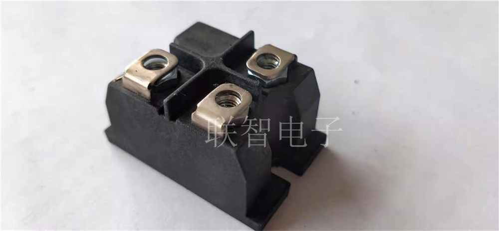 薄膜電阻和厚膜電阻的*大區(qū)別是什么？